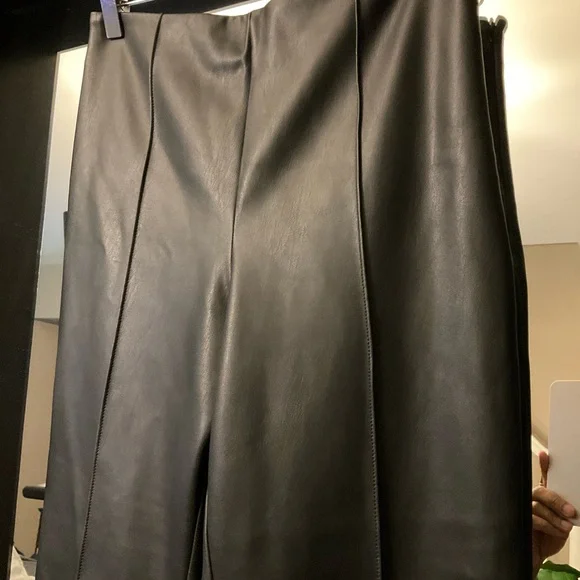 (Lori) Banana Republic Elegant Black Faux Leather Women’s Pants Sz 8 - Picture 3 of 10